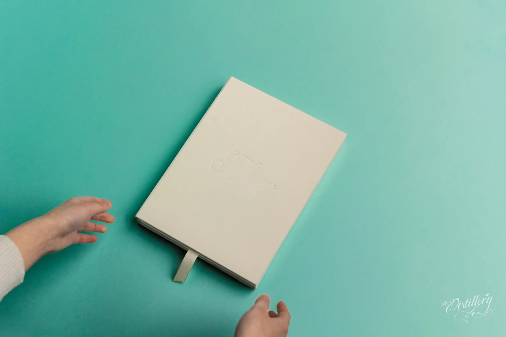 D23119-Tiffany&CoHJBox-1